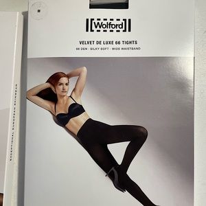 Wolford Velvet de Luxe 66 Tights (Black, M)